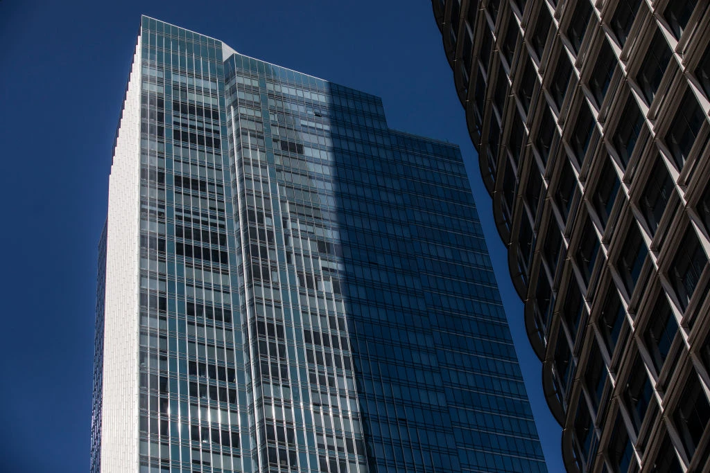 Падаюча вежа Вежі тисячоліття у Сан-Франциско нахиляється на 7 см на рік 2b89f61