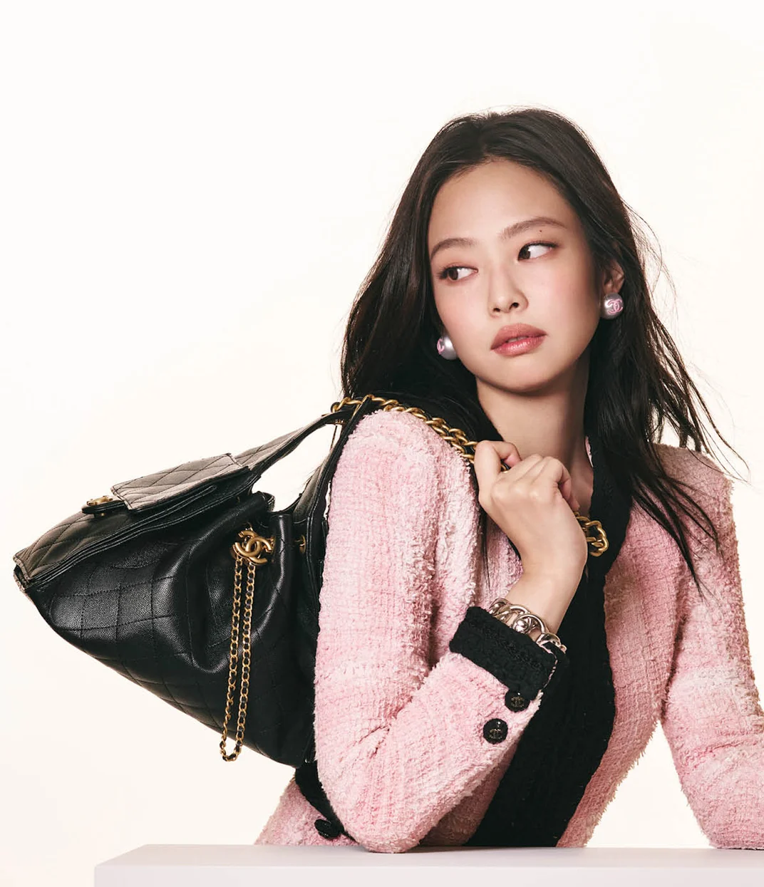 Кампанія Dua Lipa та Jennie Chanel 25