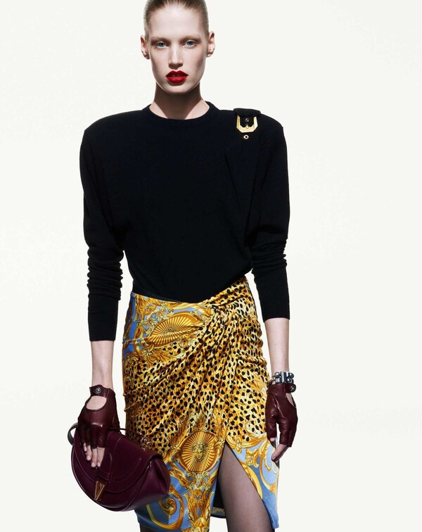 Кампанія Versace10