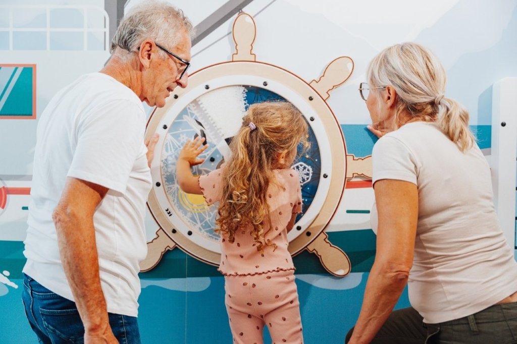 Канікули з бабусею та дідусем Linea Mare