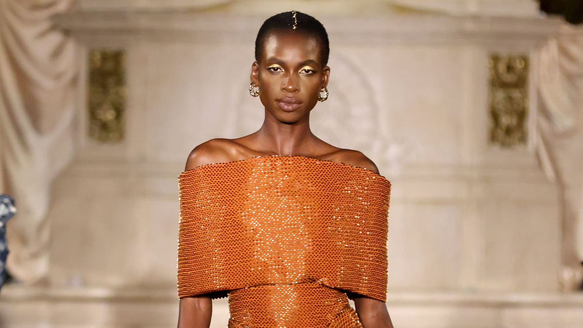 Крістіан Сіріано з колекцією прямо з "Дюни