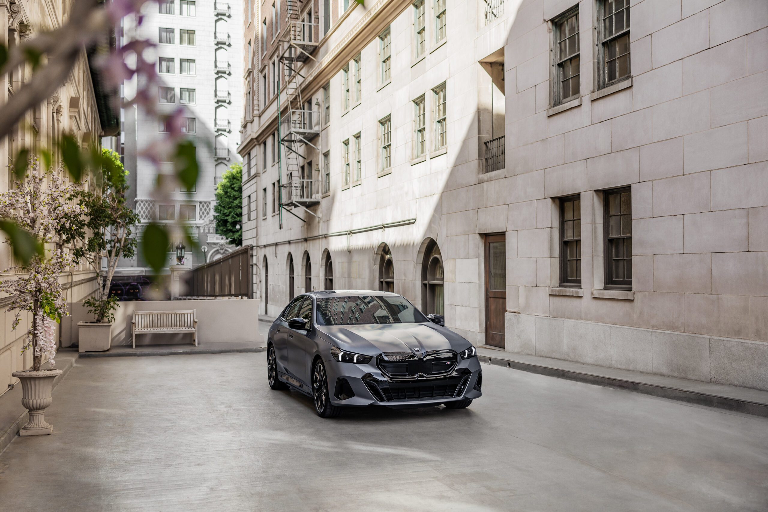 Крістофер Уокен у рекламі для BMW і масштабований