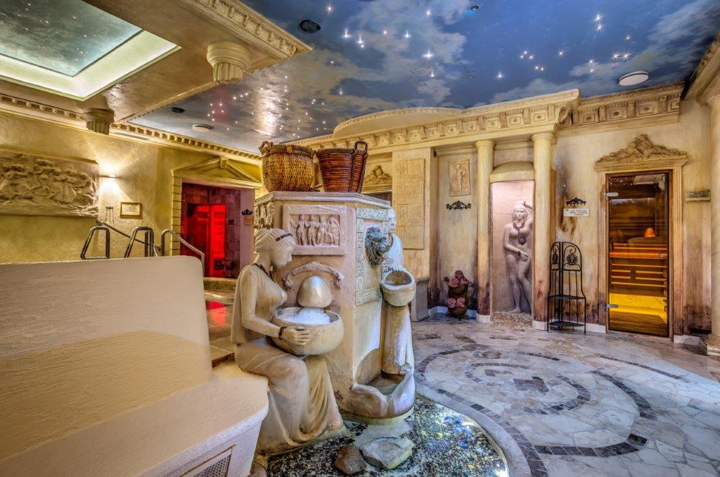 Садибний спа-центр "Римські лазні