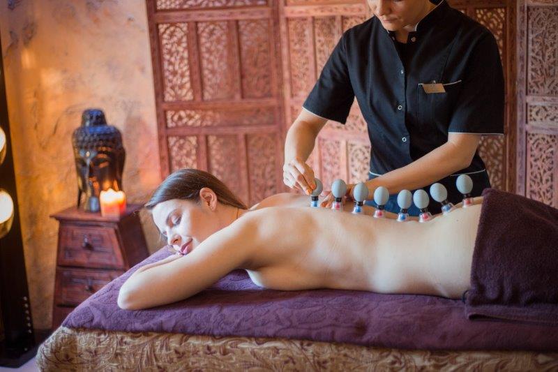 Енергетичні терапії у спа-центрі готелю "Маєток