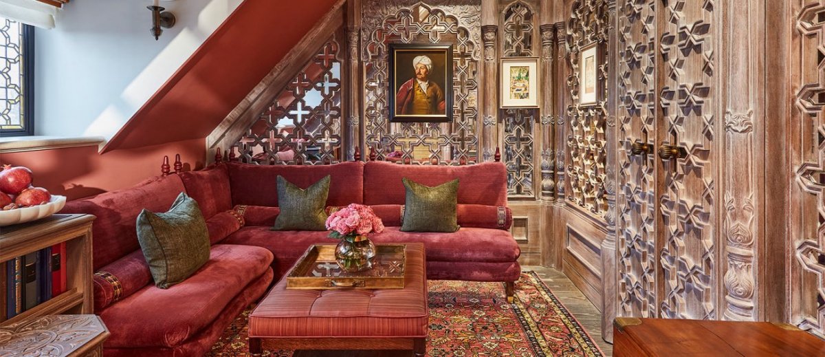 що приховує квартира в королівській ложі