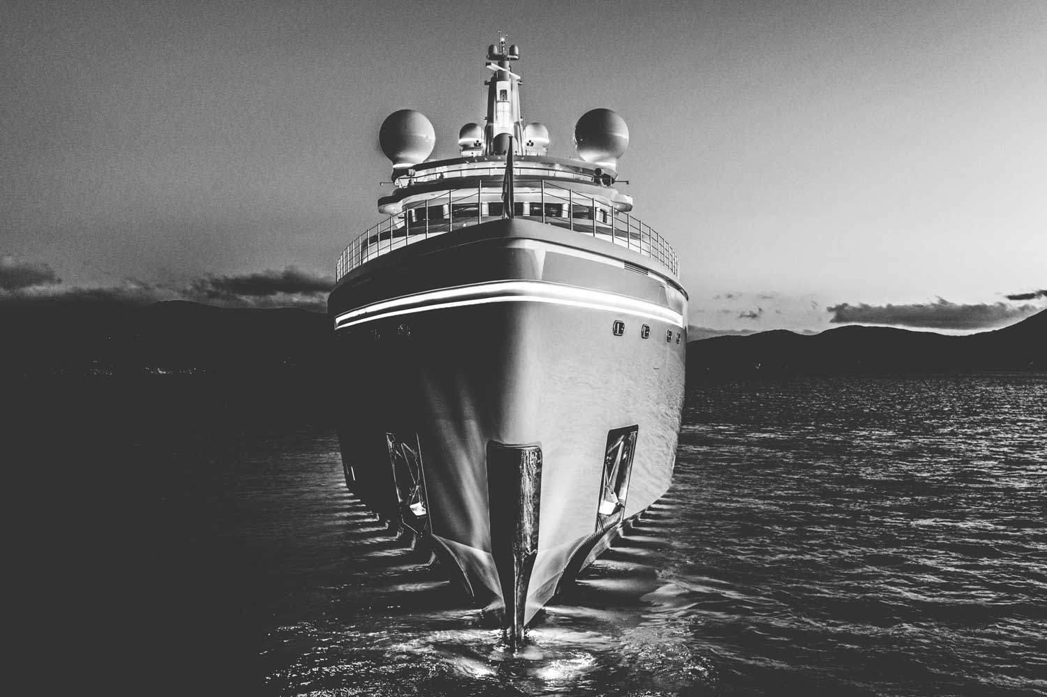 Суперяхта Benetti Luminosity