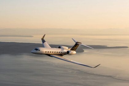 Flexjet і загадка 800 млн дол. США фінансування: факти і міфи