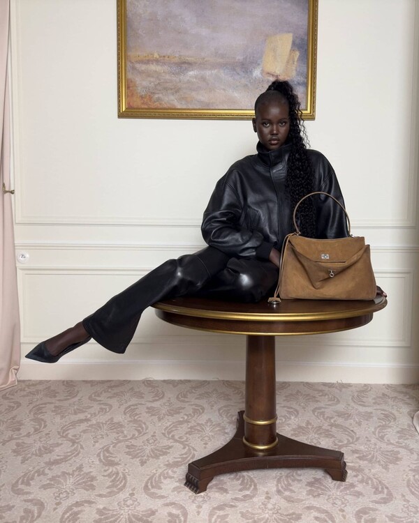 Кампанія Balenciaga з Клаудією Шиффер5