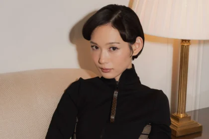 Moeka Hoshi і відсутнє фото: чи носила вона коли-небудь Louis Vuitton