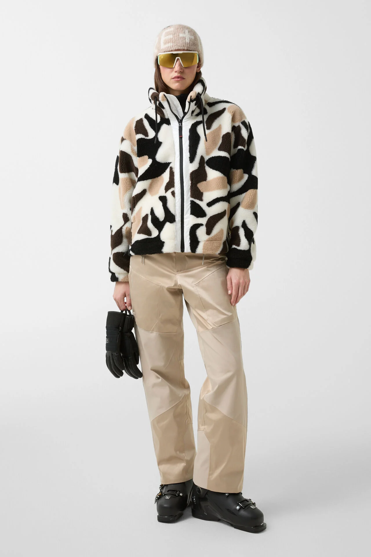 Що це за компанія Bogner Fire+ice