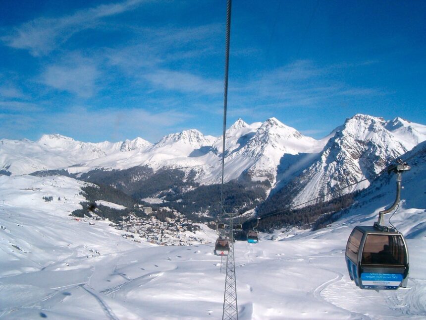 Lenzerheide Alpiiskii Kurort Dlia Lizhnika Protiagom Usogo R
