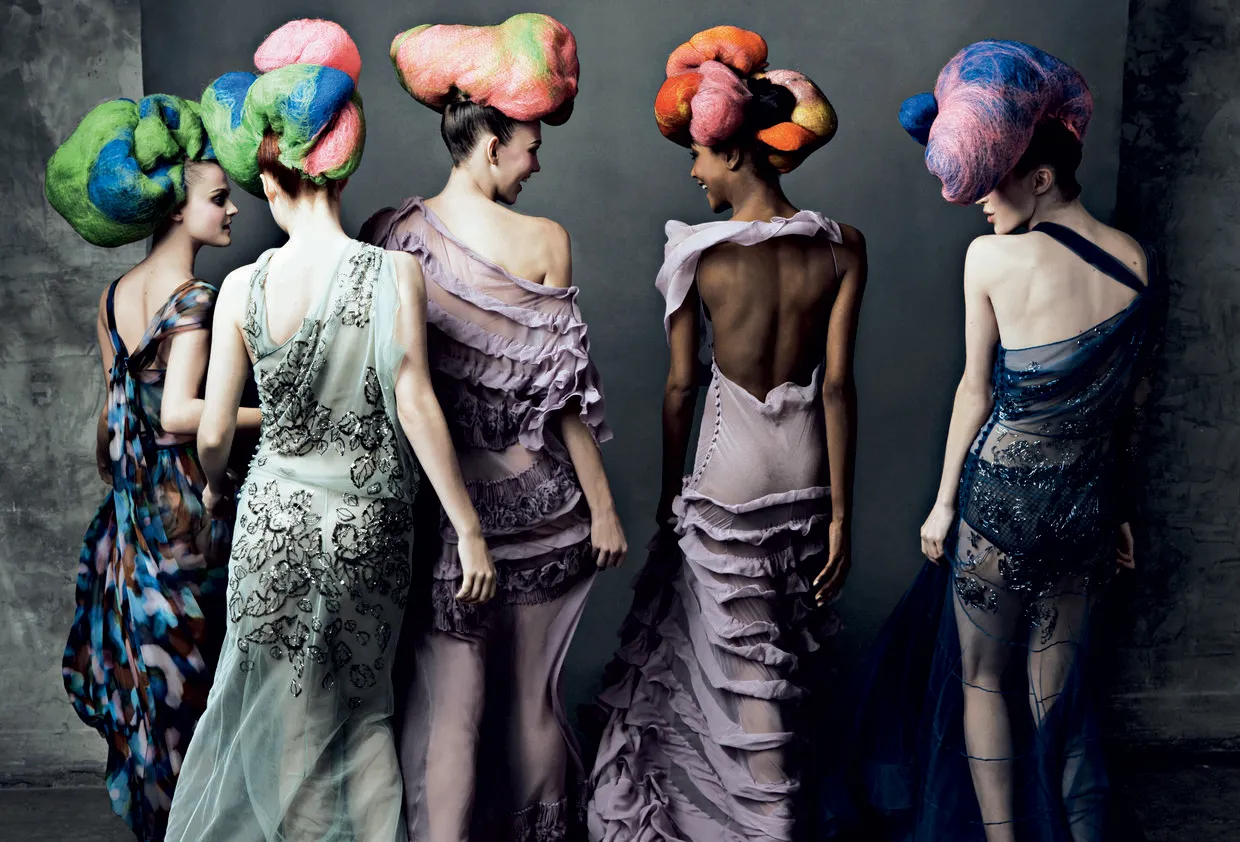 15 найкращих образів John Galliano