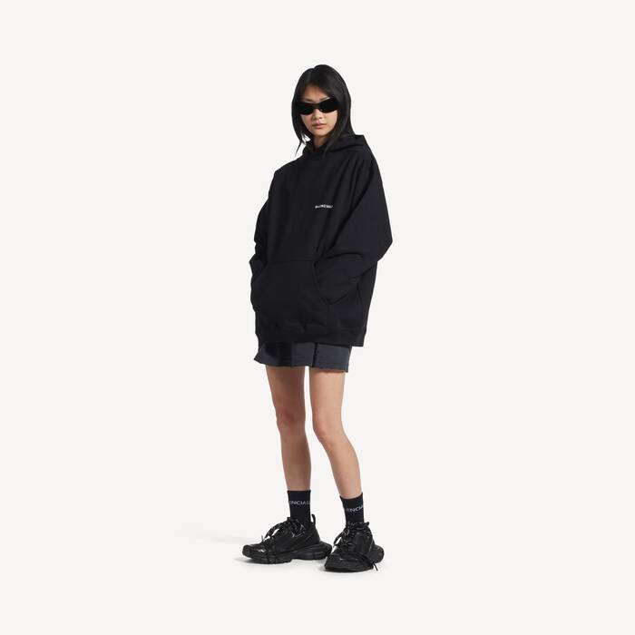 Скільки коштує взуття Balenciaga