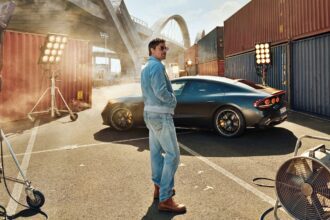 Brad Pitt і Mercedes Amg
