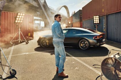 Brad Pitt і Mercedes Amg