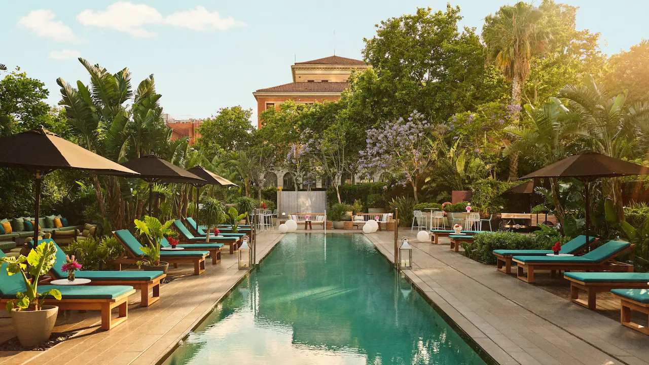 Інвестування в готелі Grand Hayatt Barcelona1